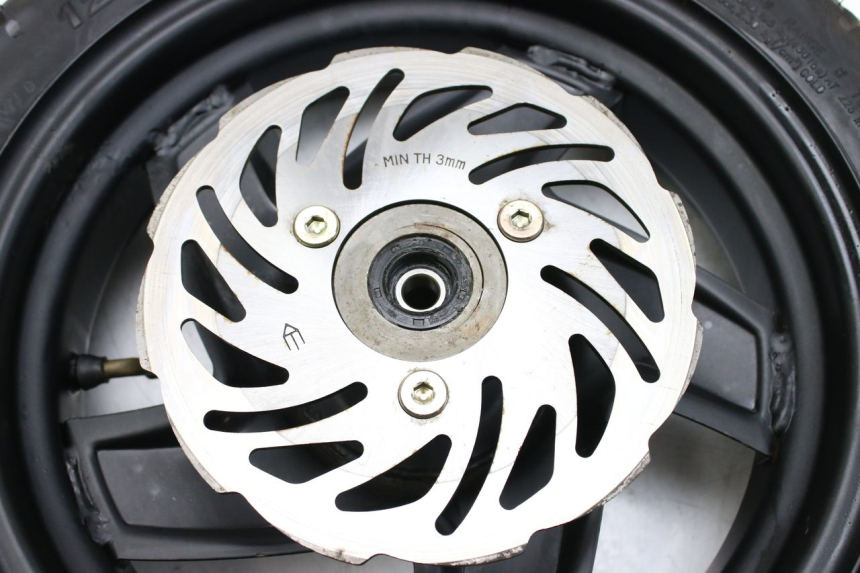 photo de FRONT WHEEL KEEWAY RY6 2T 50 (2011 - 2019)