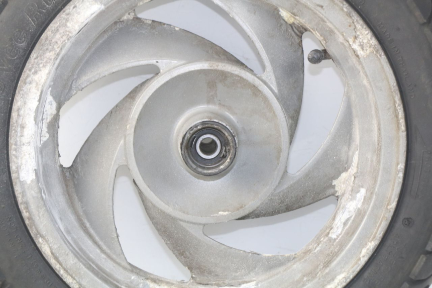 photo de FRONT RIM HONDA SJ BALI 50 (1996 - 1999)