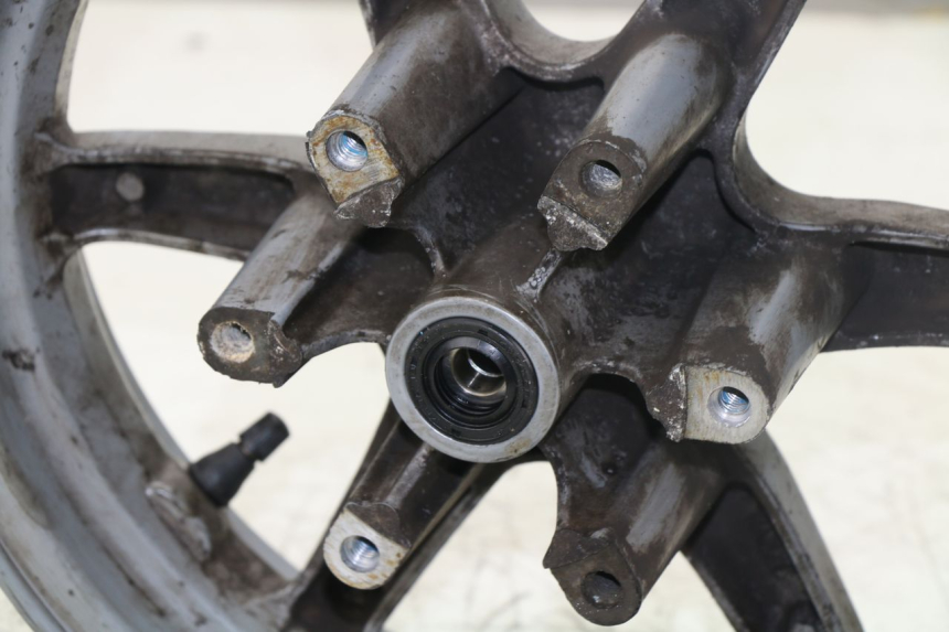 photo de FRONT RIM SUZUKI UH BURGMAN 125 (2002 - 2006)