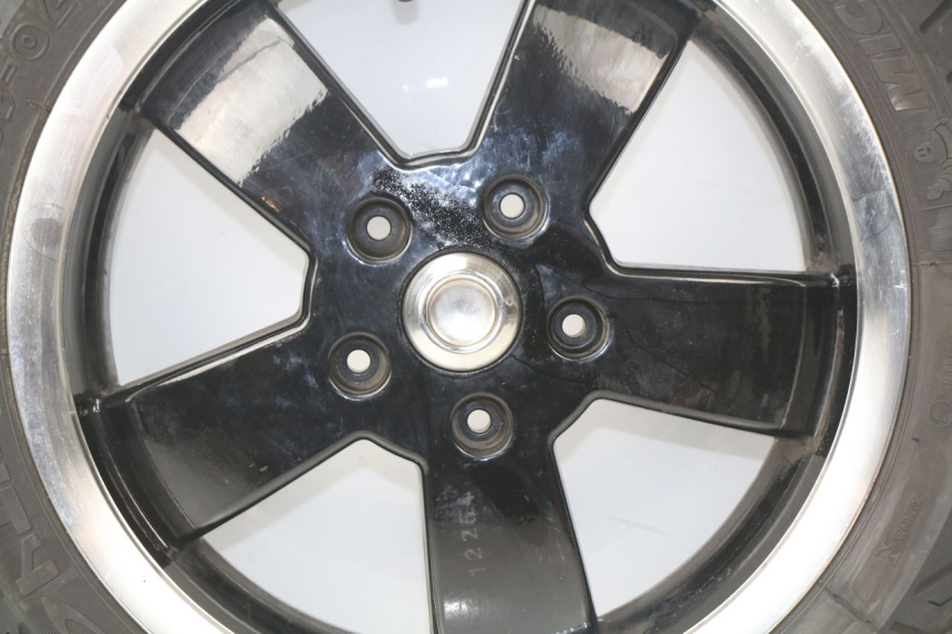 photo de FRONT RIM PIAGGIO VESPA GTS IE ABS 300 (2016 - 2018)