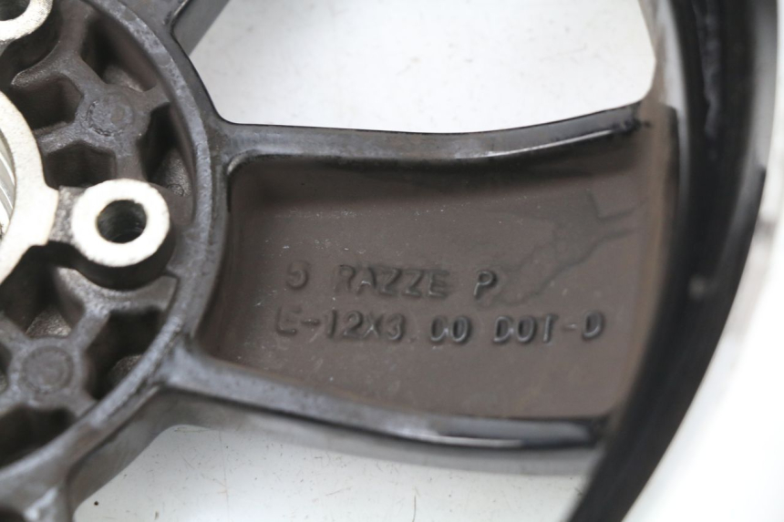 photo de FRONT RIM PIAGGIO VESPA GTS IE ABS 300 (2016 - 2018)