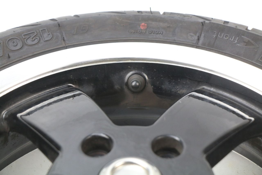 photo de FRONT RIM PIAGGIO VESPA GTS IE ABS 300 (2016 - 2018)