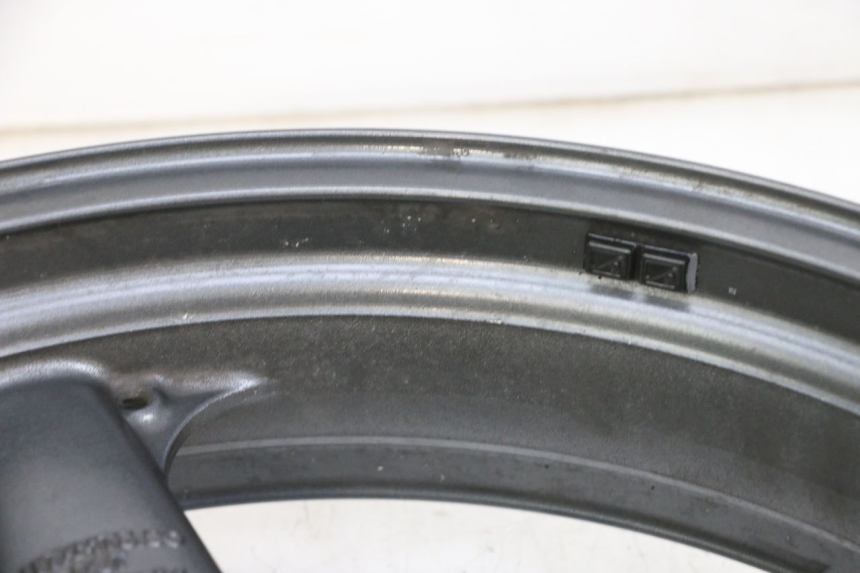 photo de FRONT RIM KAWASAKI ZR 7 750 (1999 - 2001) - Fixing points details