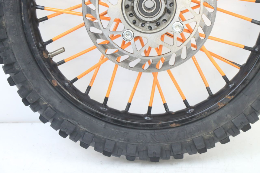 photo de FRONT RIM AND TIRE APOLLO RFZ 125