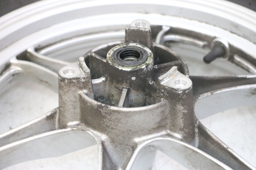 photo de FRONT RIM AND TIRE SUZUKI BURGMAN 125 (2007 - 2014)