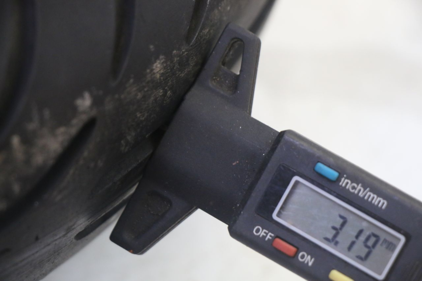 photo de FRONT RIM AND TIRE PEUGEOT CITYSTAR 50 (2013 - 2017)