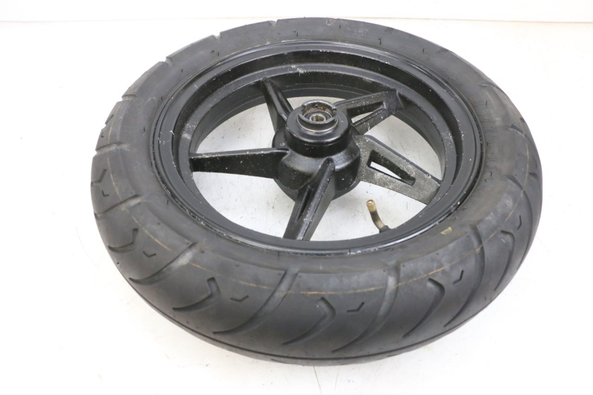 photo de FRONT RIM AND TIRE LONGJIA DIGITA 4T 50 (2019 - 2022) - Surface and material condition