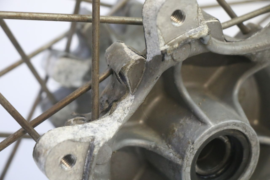 photo de FRONT RIM AND TIRE APRILIA ETX 125 (1998 - 2002)