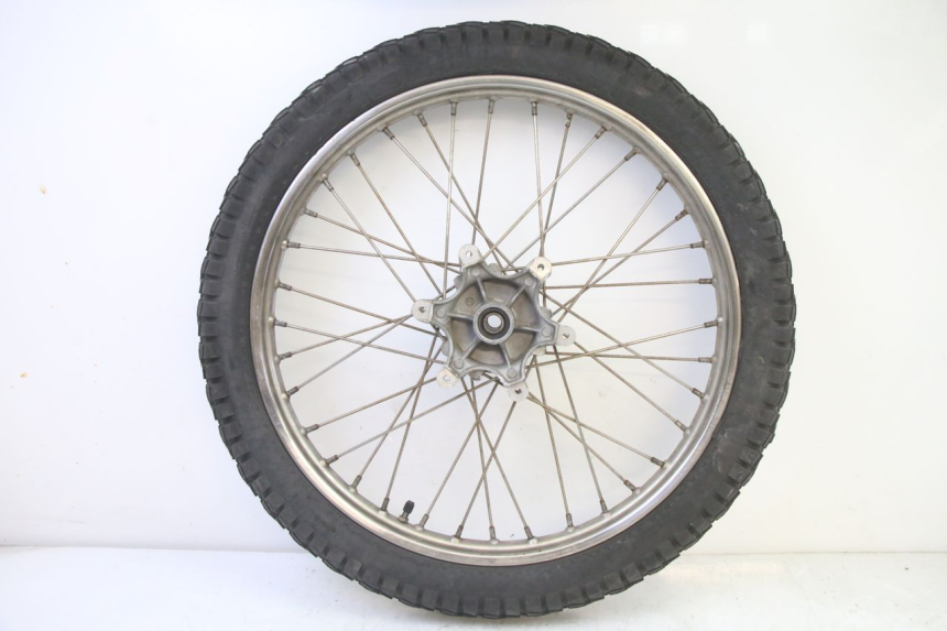 photo de FRONT RIM AND TIRE APRILIA ETX 125 (1998 - 2002)