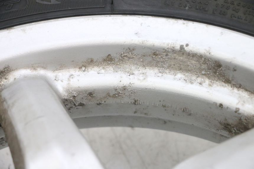 photo de FRONT RIM AND TIRE MBK FLAME X 125 (2007 - 2016) - Fixing points details