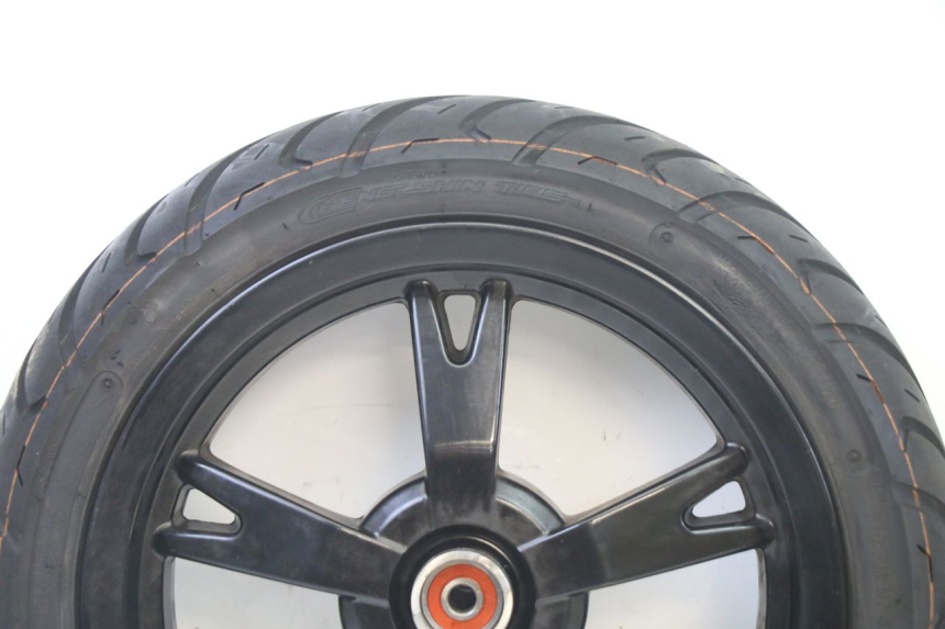 photo de FRONT RIM AND TIRE PEUGEOT KISBEE 4T 50 (2018 - 2022)