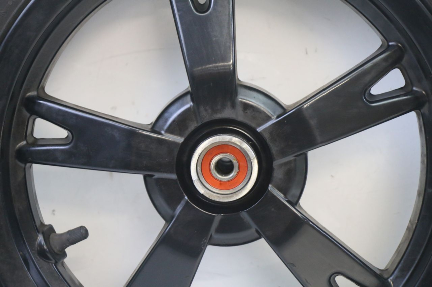 photo de FRONT RIM AND TIRE PEUGEOT KISBEE 4T 50 (2018 - 2022)