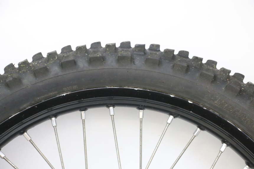 photo de FRONT RIM AND TIRE KAWASAKI KXF KX-F 250 (2017 - 2019) - High-resolution close-up