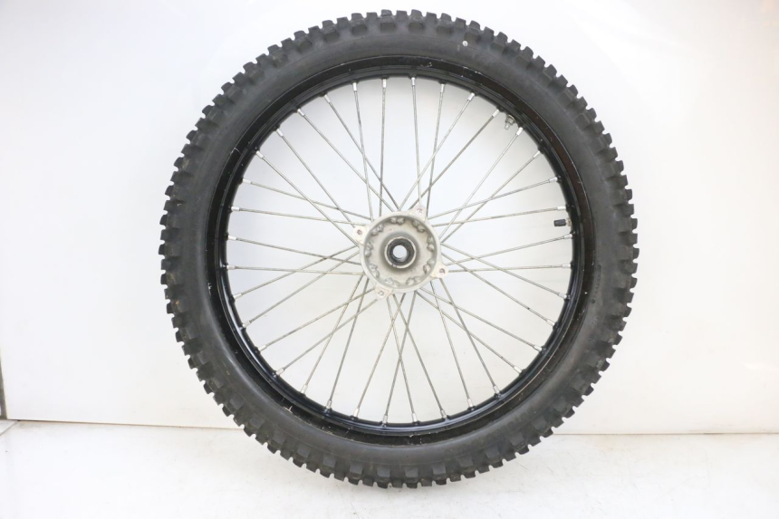 photo de FRONT RIM AND TIRE KAWASAKI KXF KX-F 250 (2017 - 2019) - Focus on structure