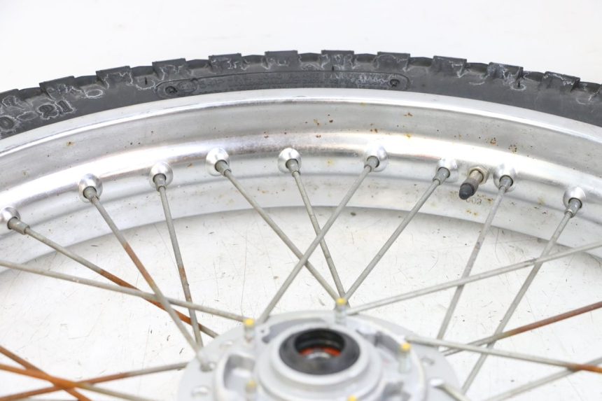 photo de FRONT RIM AND TIRE KYMCO STRYKER OFF ROAD 125 (1999 - 2005)