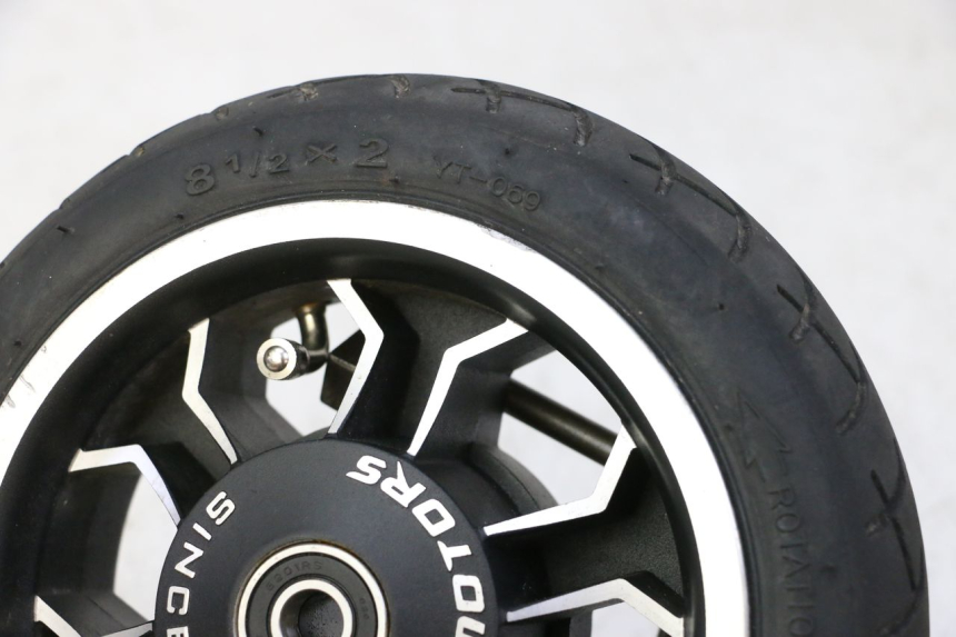 photo de FRONT RIM AND TIRE DUALTRON MINI SPECIAL 1