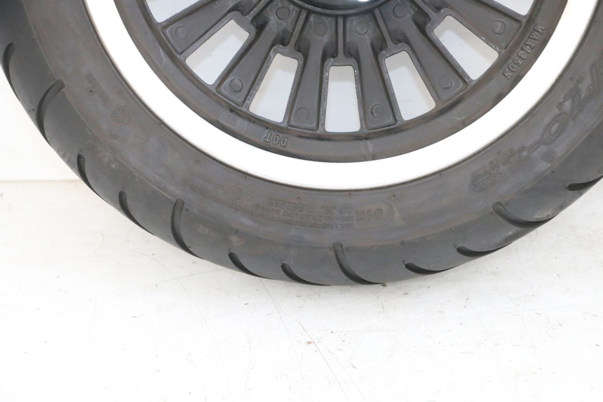 photo de FRONT RIM AND TIRE EFUN PUSA 1 - Distinctive features