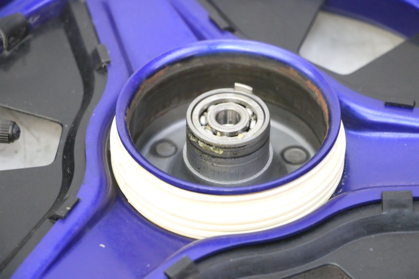 photo de FRONT RIM AND TIRE YAMAHA PW 50 (1984 - 2020)