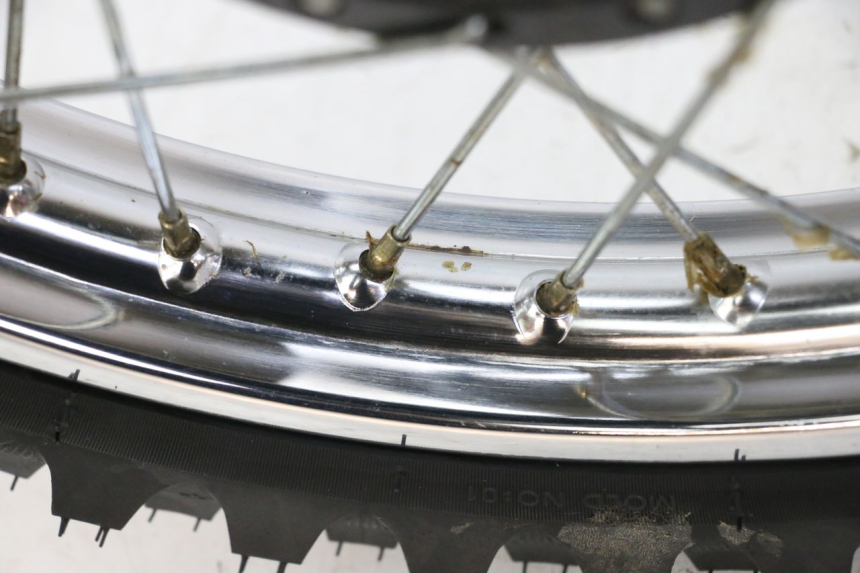 photo de FRONT RIM AND TIRE YAMAHA PW 80 (1983 - 2014)