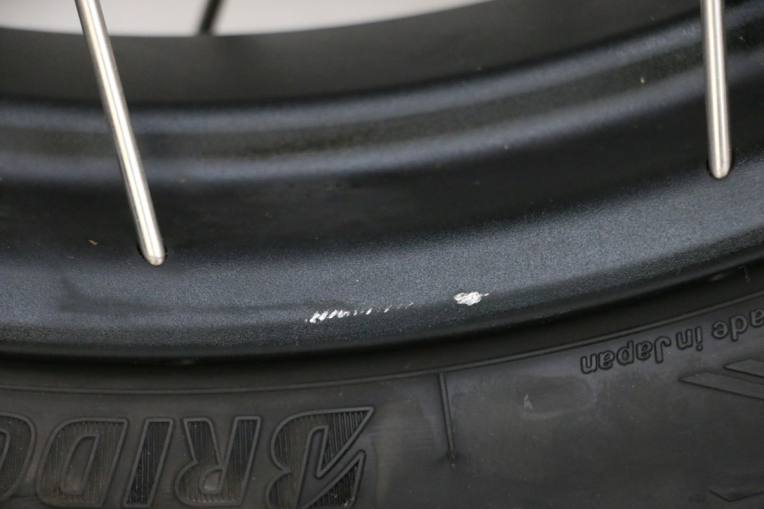 photo de FRONT RIM AND TIRE BMW R GS 1250 (2021 - 2024) - Detailed visual inspection