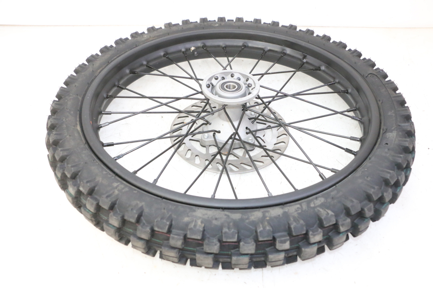 photo de FRONT RIM AND TIRE APOLLO RFZ 150