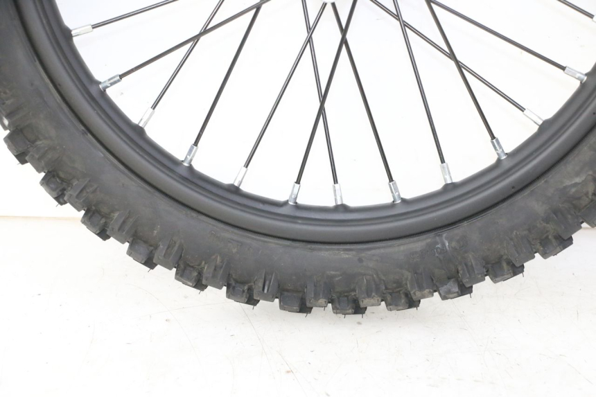 photo de FRONT RIM AND TIRE APOLLO RFZ 125