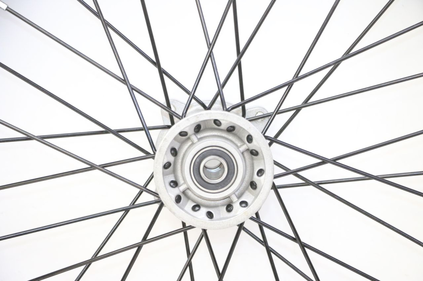 photo de FRONT RIM AND TIRE APOLLO RFZ 125