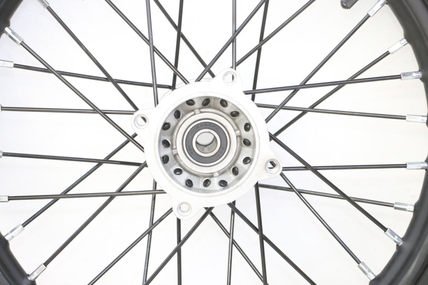 photo de FRONT RIM AND TIRE APOLLO RFZ 125