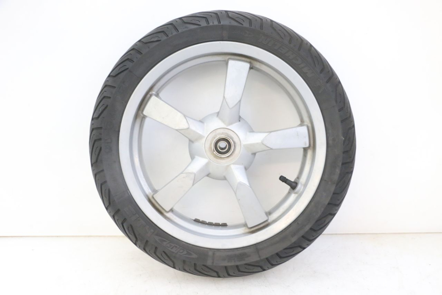 photo de FRONT RIM AND TIRE PEUGEOT SATELIS 125 (2013 - 2018)