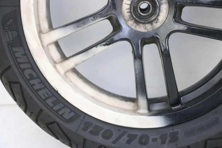 photo de FRONT RIM AND TIRE PEUGEOT SPEEDFIGHT 4 4T EFI 50 (2021 - 2025) - Distinctive features