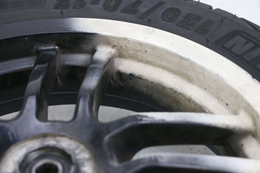 photo de FRONT RIM AND TIRE PEUGEOT SPEEDFIGHT 4 4T EFI 50 (2021 - 2025) - Fixing points details