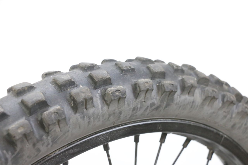 photo de FRONT RIM AND TIRE YAMAHA TTR 125 (2000 - 2020) - Component detail