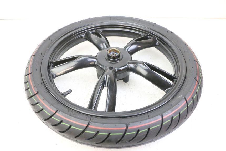 photo de FRONT RIM AND TIRE PEUGEOT TWEET 4T 50 (2023 - 2025)