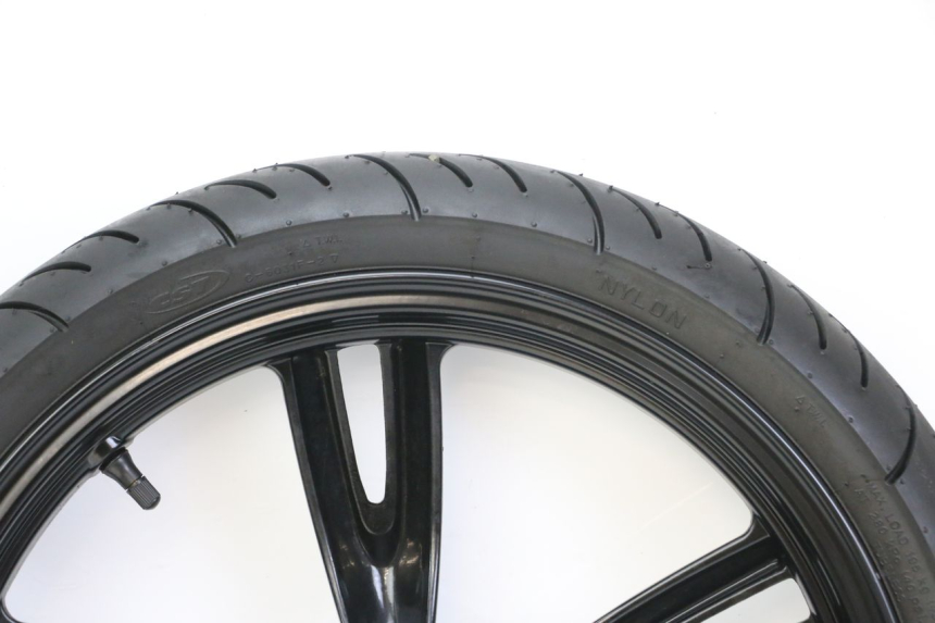 photo de FRONT RIM AND TIRE PEUGEOT TWEET 4T 50 (2023 - 2025)