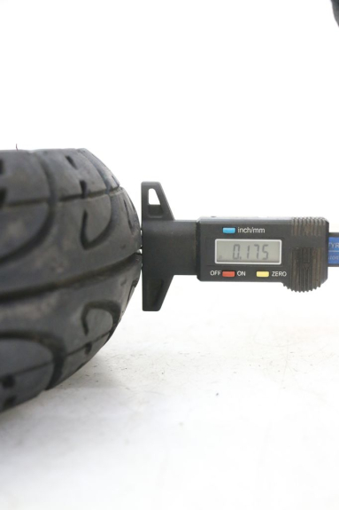 photo de FRONT RIM AND TIRE PEUGEOT V-CLIC VCLIC 50 (2007 - 2013)