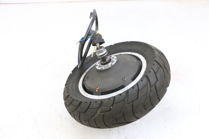 photo de FRONT RIM AND TIRE DUALTRON VICTOR LIMITED 1