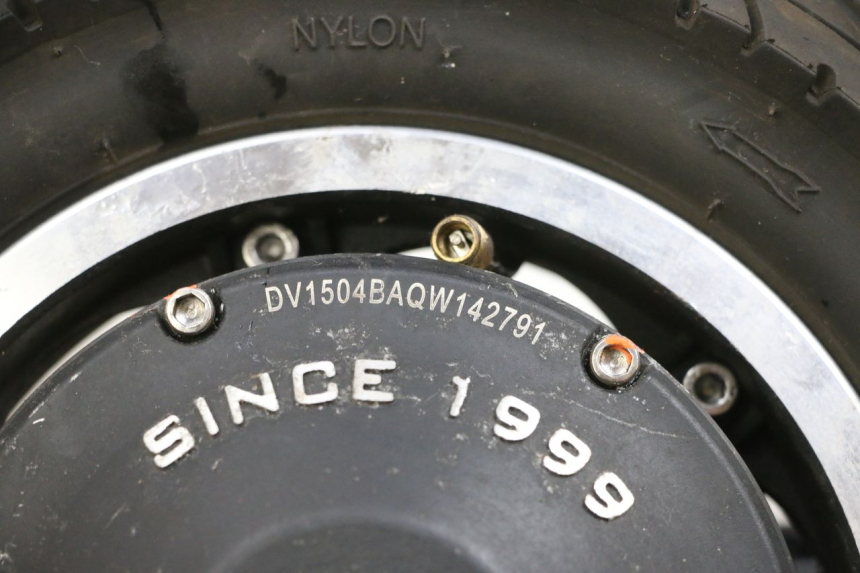 photo de FRONT RIM AND TIRE DUALTRON VICTOR LIMITED 1