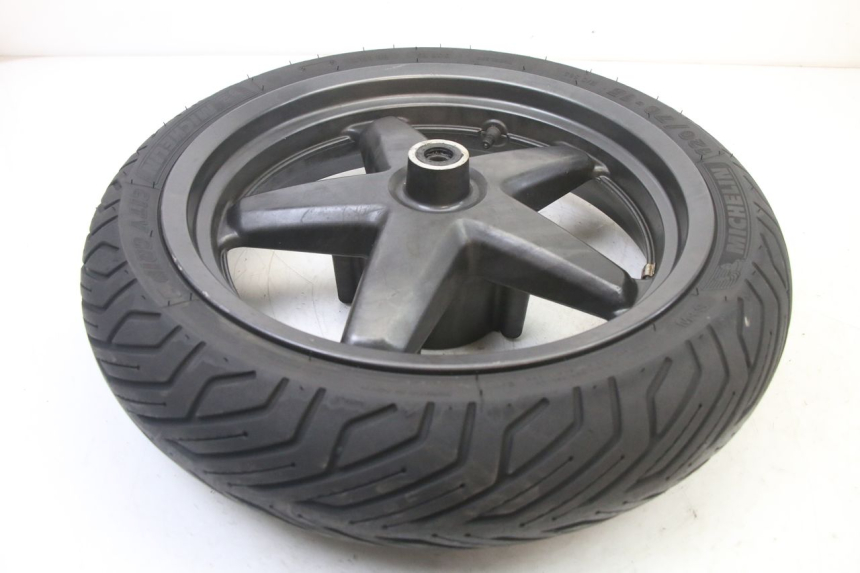 photo de FRONT RIM AND TIRE YAMAHA X-MAX XMAX 125 (2010 - 2014)