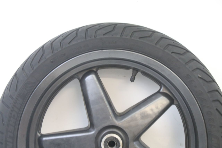 photo de FRONT RIM AND TIRE YAMAHA X-MAX XMAX 125 (2010 - 2014)