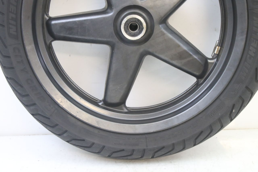 photo de FRONT RIM AND TIRE YAMAHA X-MAX XMAX 125 (2010 - 2014)