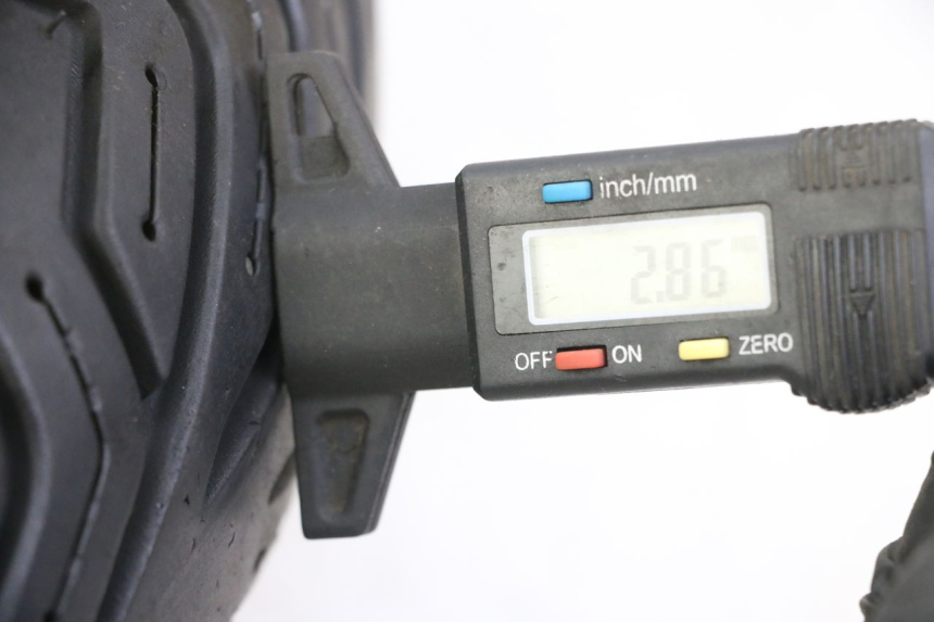 photo de FRONT RIM AND TIRE PIAGGIO XEVO - X EVO 125 (2007 - 2016)