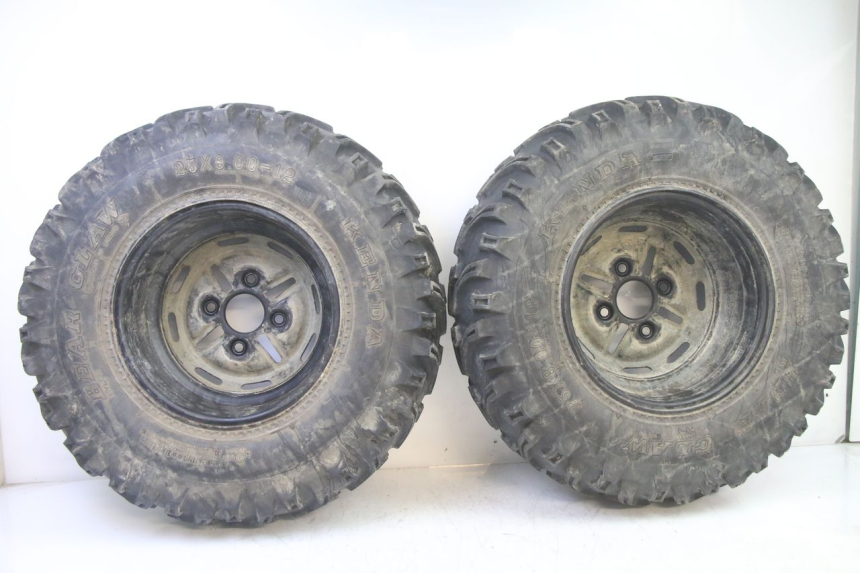 photo de FRONT RIM AND TIRE YAMAHA YFM BRUIN 350 (2003 - 2009)