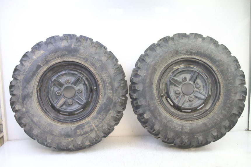 photo de FRONT RIM AND TIRE YAMAHA YFM BRUIN 350 (2003 - 2009)