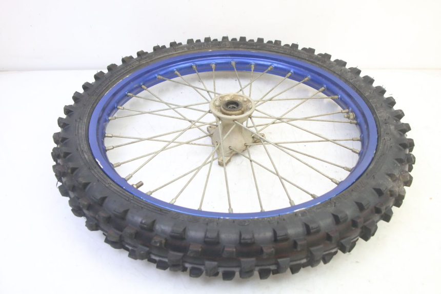 photo de FRONT RIM AND TIRE YAMAHA YZ 85 (2022 - 2025)