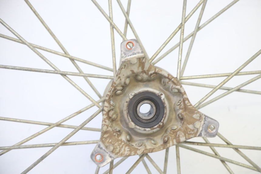 photo de FRONT RIM AND TIRE YAMAHA YZ 85 (2022 - 2025)