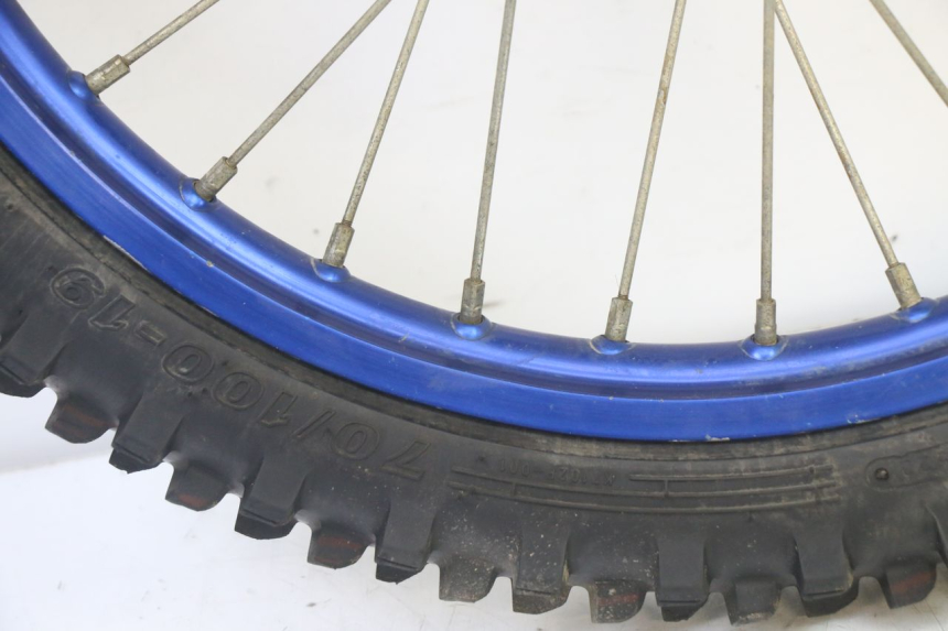 photo de FRONT RIM AND TIRE YAMAHA YZ 85 (2022 - 2025)