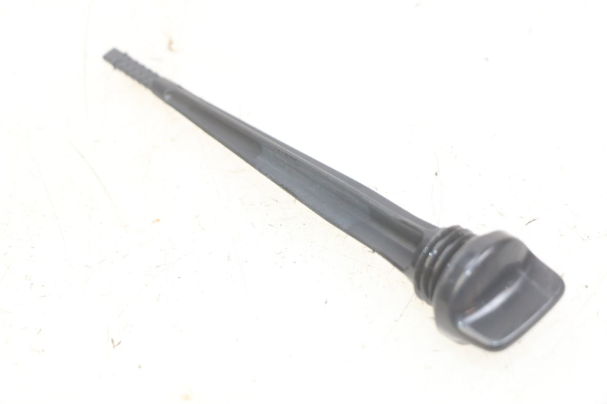 photo de ENGINE OIL DIPSTICK DAELIM VJ ROADWIN FI 125 (2008 - 2017)