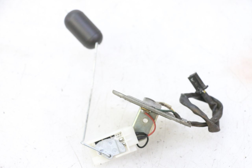 photo de FUEL TANK LEVEL HONDA CBF 125 (2009 - 2015)