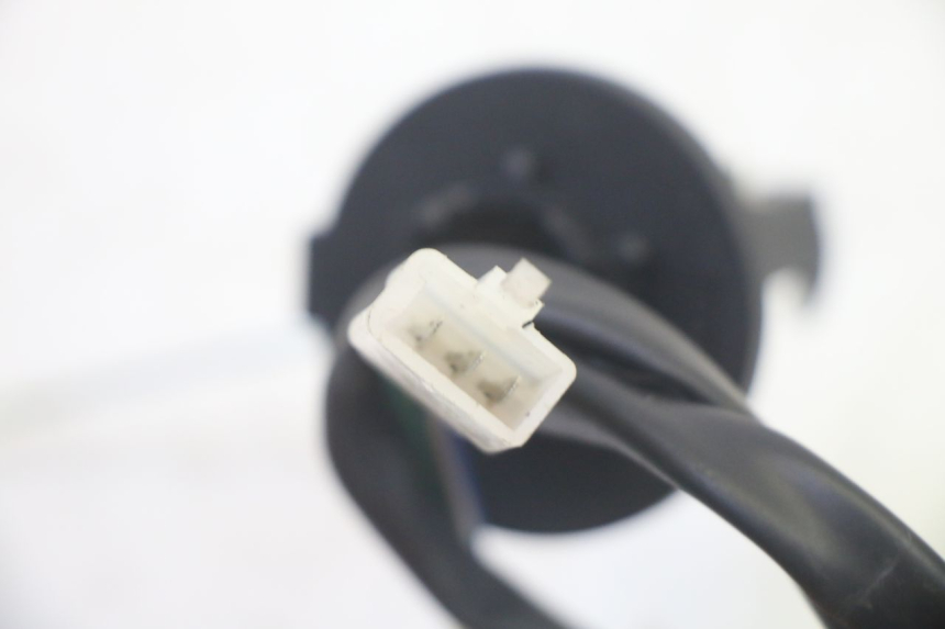 photo de FUEL TANK GAUGE TNT MOTOR ROMA 10' 4T 50 (2019 - 2022) - Alternative perspective