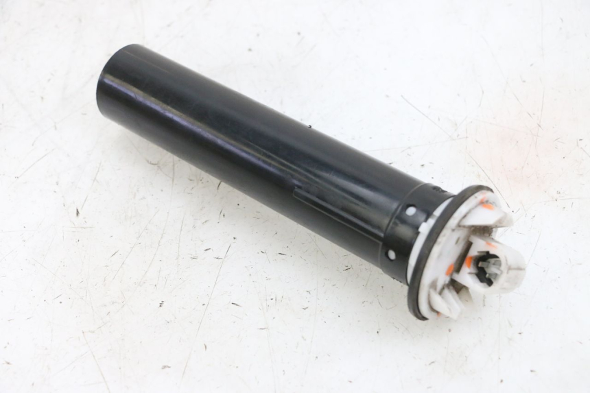 photo de FUEL TANK LEVEL PEUGEOT SPEEDFIGHT 4 4T EFI 50 (2021 - 2025) - Zoom on usage condition